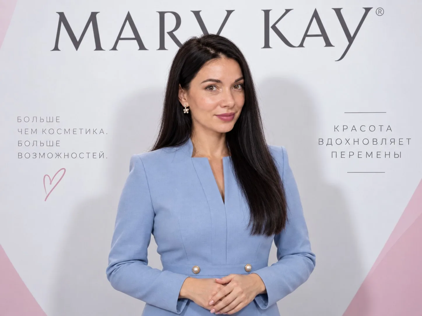 Ирина Бойко в голубом жакете